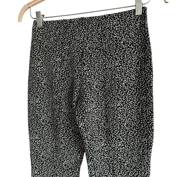Anthropologie Essential Crop Flare, Black & White Leopard, Size XS - Picture 8 of 11